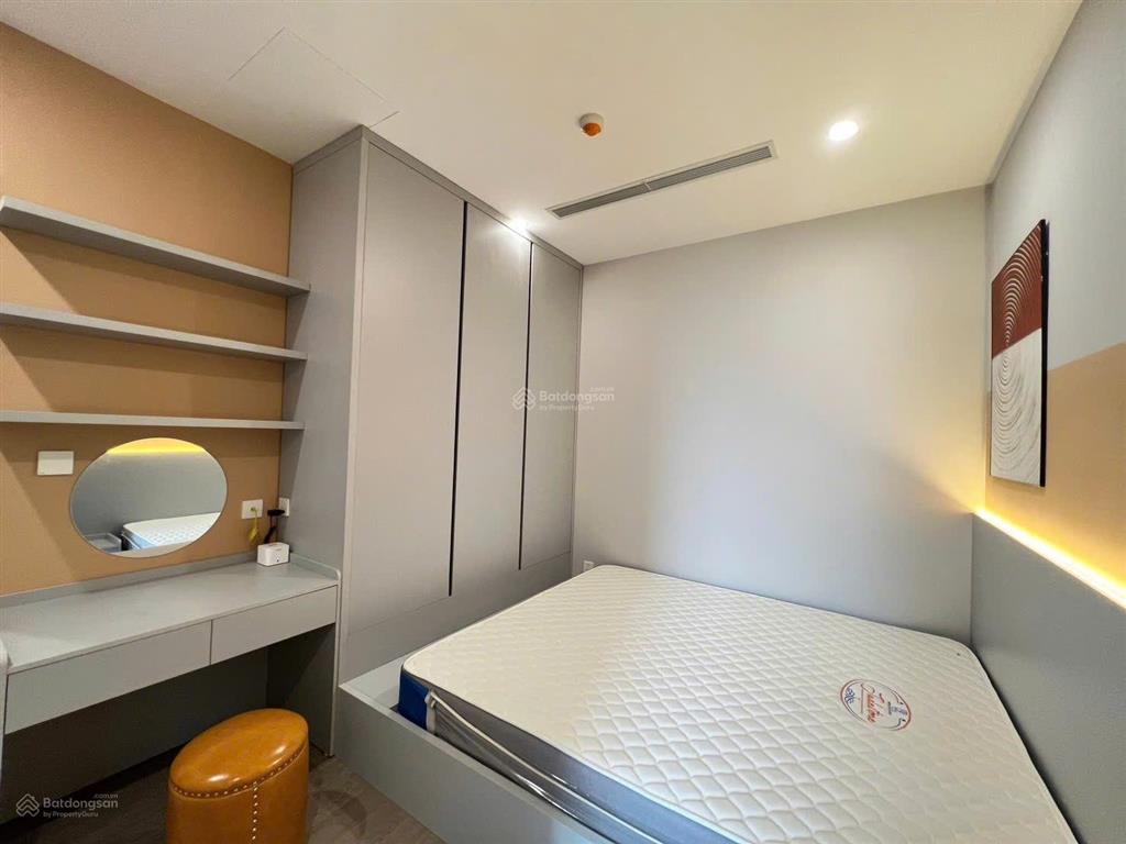 Duy nhất!cho thuê chung cư star tower  cầu giấy. 135m2  3 ngủ  đủ đồ, giá 21 triệu, 0565 313 ***