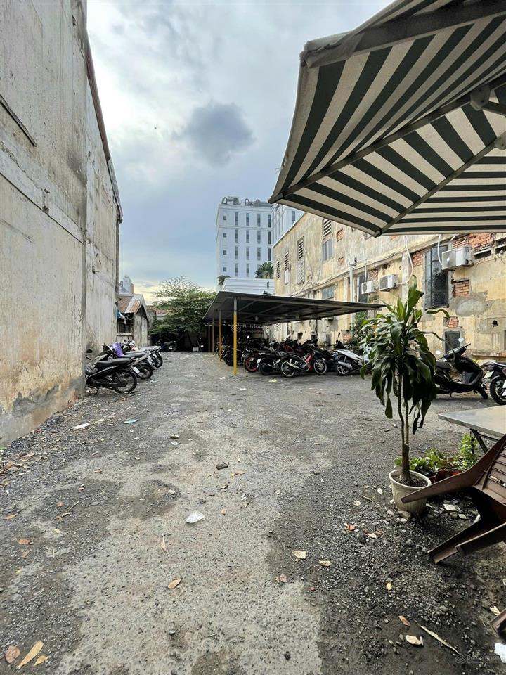 Bán khuôn đất 11,5x38m mt nguyễn đình chiểu p6 q3 ctxd 2 hầm 12 tầng, gần hồ con rùa giá 120 tỷ
