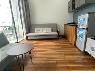 Chính chủ cho thuê căn hộ studio 30m² ban công rộng full nội thất free dịch vụ quận 4