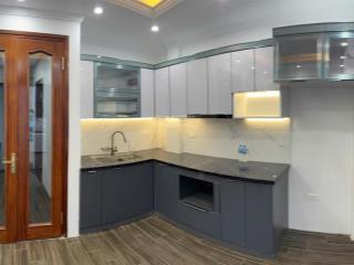Bán nhà pl vip linh lang đào tấn, ba đình, hà nội.dt 45m2x7 tầng, lô góc, oto 7 chỗ vào. giá 18.5tỷ