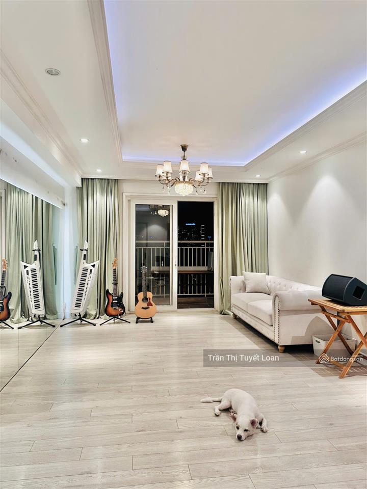 Bán căn hộ thủ thiêm xanh, q. 2. giá 5 tỷ (120m2 3 phòng ngủ, 2 nhà vệ sinh, sổ hồng, tặng nội thất