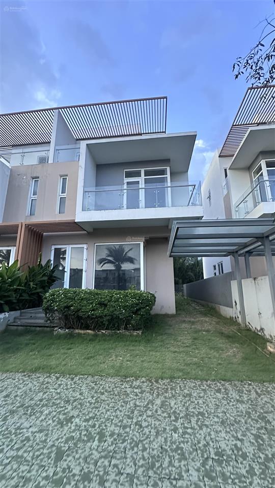 Bán bt dragon village, 10 tỷ, 120m2, 3pn, 3 tầng, q9, hcm