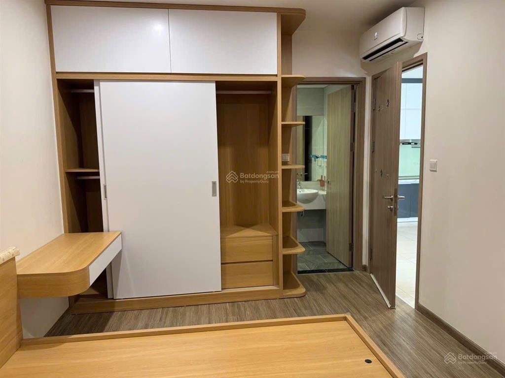 Chuyển nhà cần bán gấp 6ty4 căn hộ 3 phòng ngủ đẹp hướng nhìn công viên