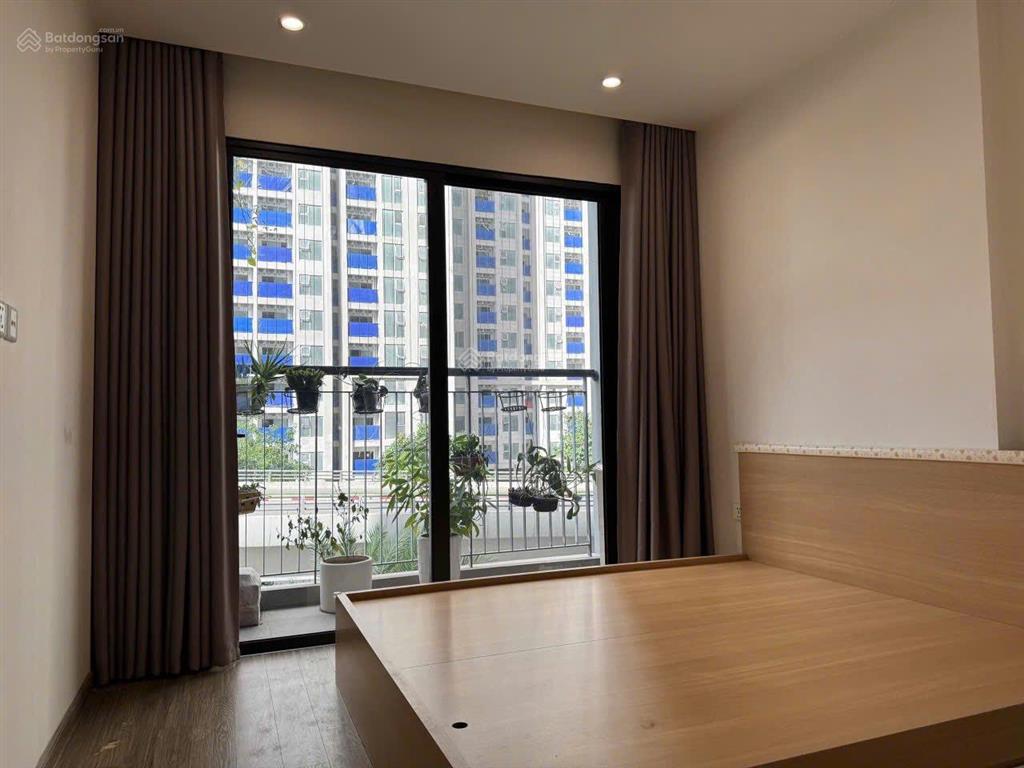 Chuyển nhà cần bán gấp 6ty4 căn hộ 3 phòng ngủ đẹp hướng nhìn công viên