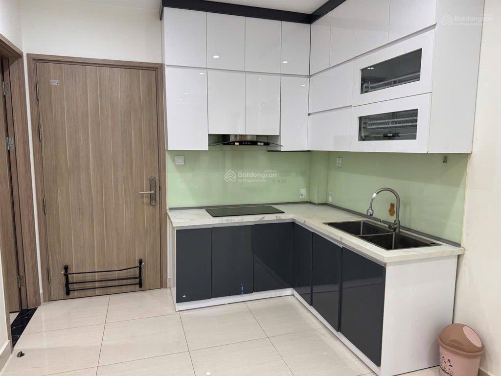 Chuyển nhà cần bán gấp 6ty4 căn hộ 3 phòng ngủ đẹp hướng nhìn công viên