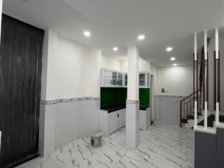 Góc 3 tầng  kinh doanh  hương lộ 2  ngã tư 4 xã  mới 100%