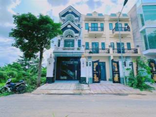 Không thể tin nổi! nhà 1 trệt 2 lầu giá siêu hời