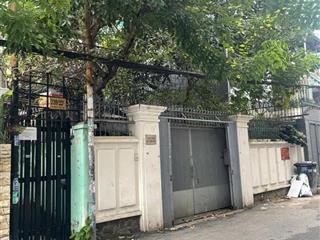  cần bán gấp nhà hẻm xe hơi siêu đẹp 339 đường lê văn sỹ, phường 13, quận 3.