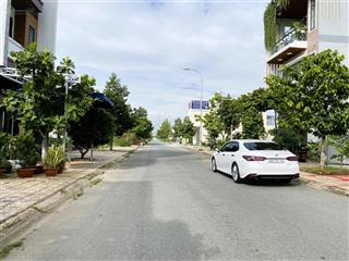 Đón sóng hạ tầng sân bay, đối diện trường tiểu học đinh tiên hoàng 2 105m2 giá tốt đầu tư 2 tỷ 120