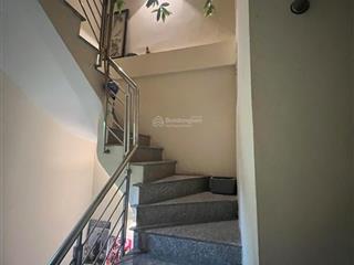 Nhà riêng chính chủ, full nội thất, diện tích 38m2, 3 tầng 3 ngủ 2vs giá 12tr/tháng