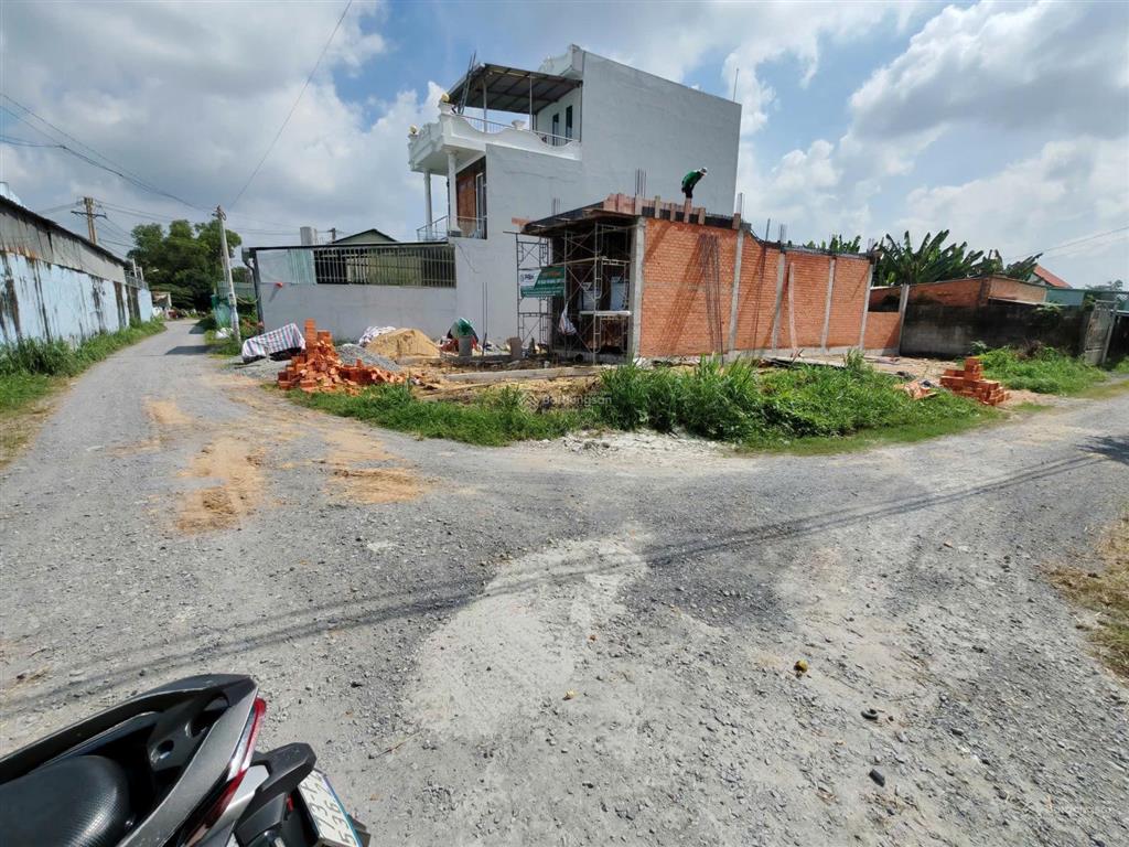 Cc bán khuôn đất 7*38m, 270m2 thổ cư ngã 3 ng thị lắng vs suối lội, xây ở, chdv cho thuê, 2.8 tỷ tl