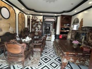 Bán nhà chính chủ mặt phố hoàng quốc việt, cầu giấy, lô góc cực đẹp. 8 tầng thang máy. giá tốt