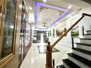 Gấp bán nhà 4 tầng kiên cố, hẻm xe tải, lê văn quới