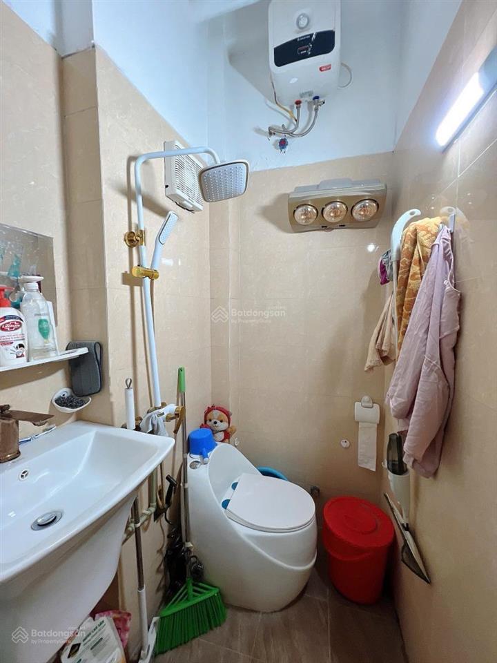 Hiếm! phố quán thánh, lô góc 3 nhà ra mặt phố, oto tránh, nhà thoáng sáng, 25m2*4t tặng nt hiện đại