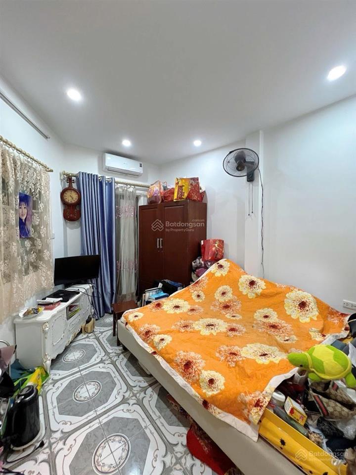 Hiếm! phố quán thánh, lô góc 3 nhà ra mặt phố, oto tránh, nhà thoáng sáng, 25m2*4t tặng nt hiện đại