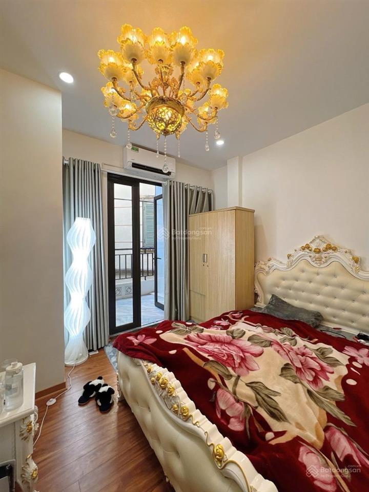 Hiếm! phố quán thánh, lô góc 3 nhà ra mặt phố, oto tránh, nhà thoáng sáng, 25m2*4t tặng nt hiện đại