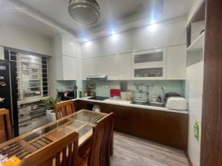 Bán căn hộ cc 671 hoàng hoa thám, tầng trung, căn góc, view hồ tây, 92m, 3 ngủ, 2wc, tặng nội thất