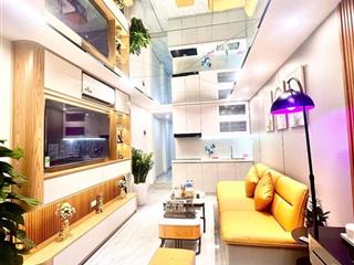 Bán nhà hoàng hoa thám, thang máy nhập khẩu, 20m ra phố, trước nhà rộng, 36m*5t, full nt xịn sò