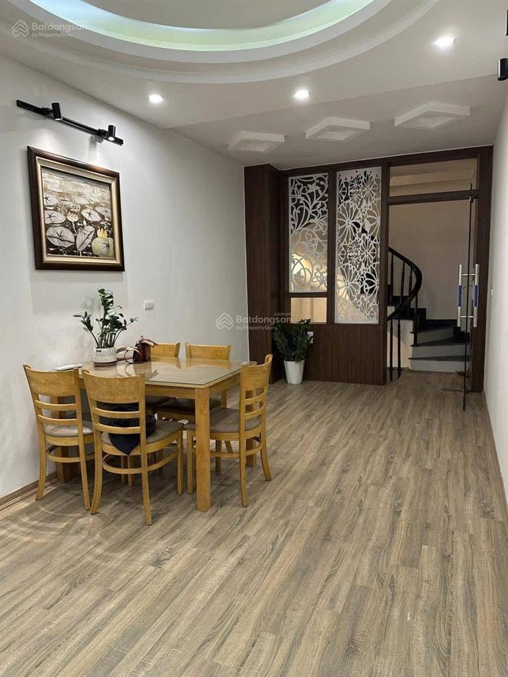 Siêu phẩm đội cấn, ngõ rộng bagac tránh, dân xây, mặt tiền rộng kd đỉnh, 35m*5t, full nt về ở ngay.