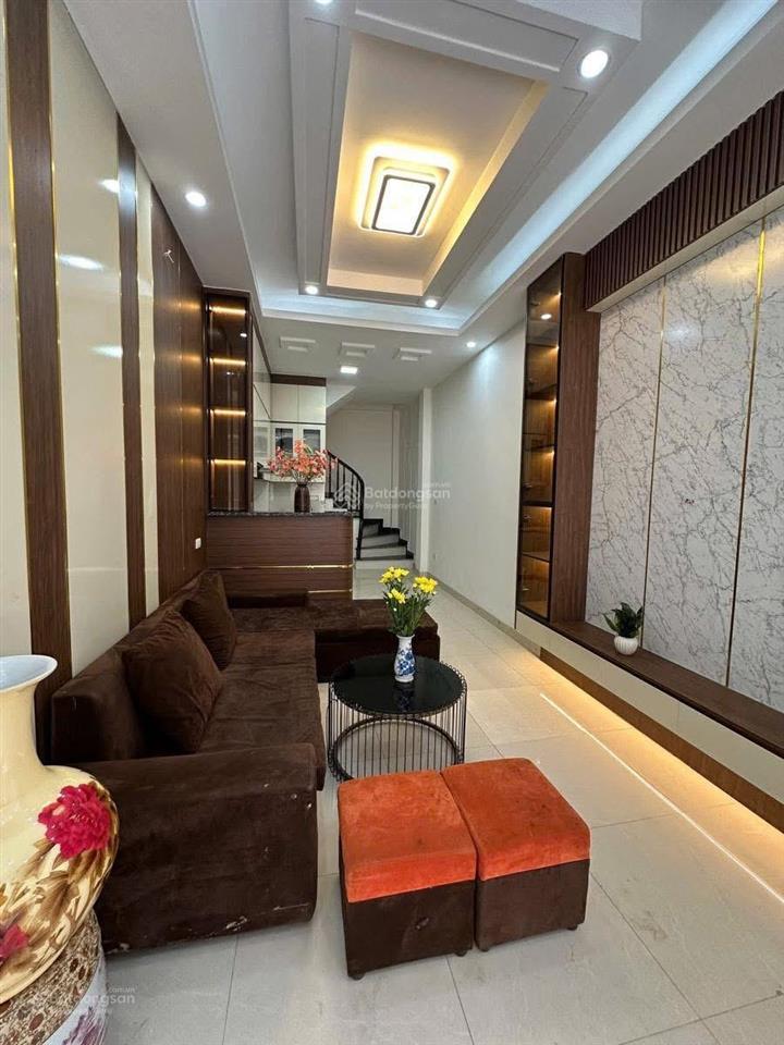 Siêu phẩm đội cấn, ngõ rộng bagac tránh, dân xây, mặt tiền rộng kd đỉnh, 35m*5t, full nt về ở ngay.