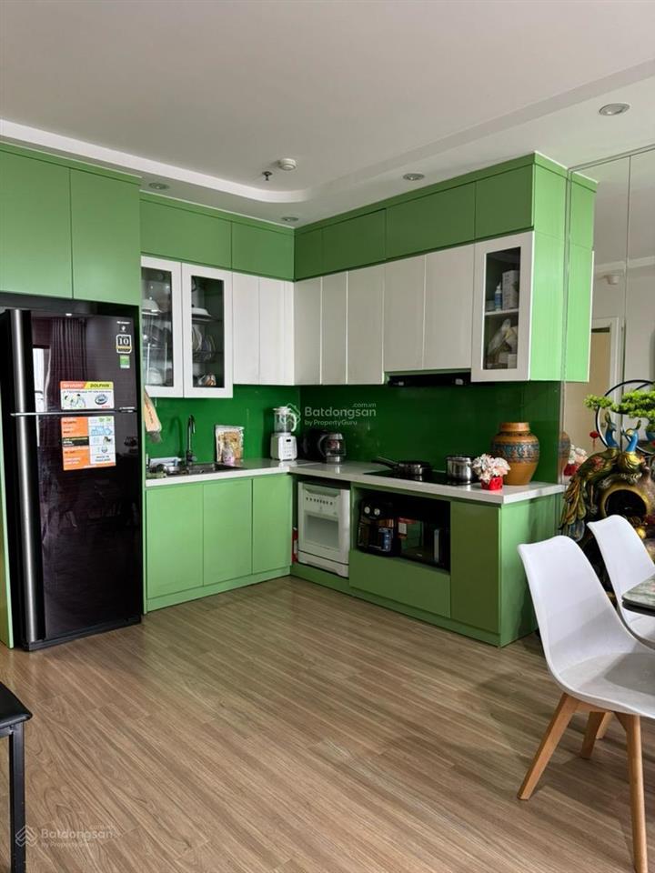 Bán căn hộ cccc liễu giai tower, tầng cao, 64m, 2 ngủ, khách bếp, 2wc, 2 logia, tặng full nội thất