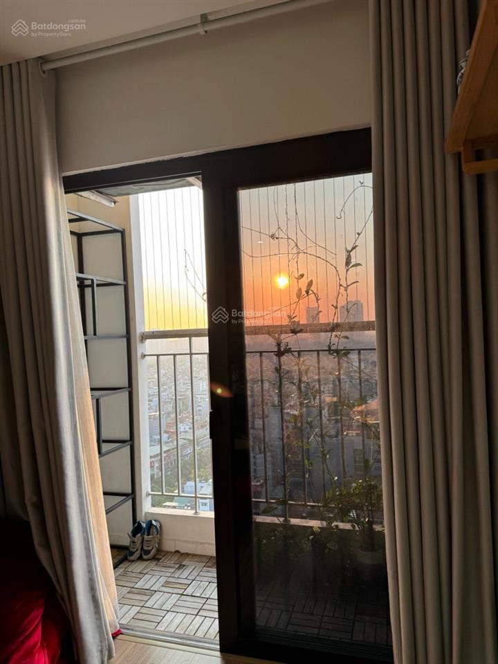 Bán căn hộ cccc liễu giai tower, tầng cao, 64m, 2 ngủ, khách bếp, 2wc, 2 logia, tặng full nội thất