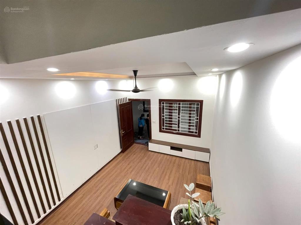 Bán nhà an dương, 10m ra ô tô, ngõ thông ba gác, góc thoáng, dân xây 33m2*5t, full nội thất ở ngay