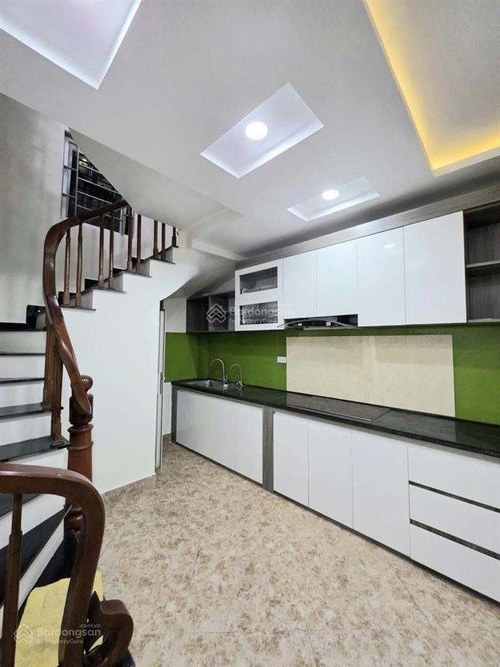 Nhà đẹp 40m2hơn 8 tỷ tặng 100% nội thất  trước nhà 3 gác tránh phóng vèo vèo  2 thoáng.