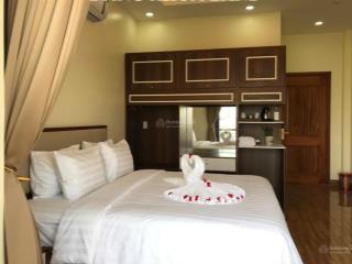 Bán khách sạn cao cấp gần phạm văn đồng