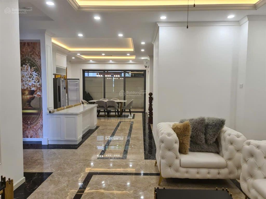 Cho thuê nhà phố q7 kdc him lam 119m2, chỉ 35 triệu.  0909 127 ***