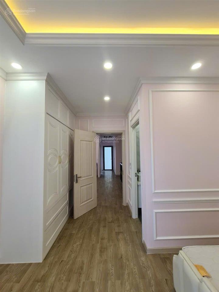 Cho thuê nhà phố q7 kdc him lam 119m2, chỉ 35 triệu.  0909 127 ***