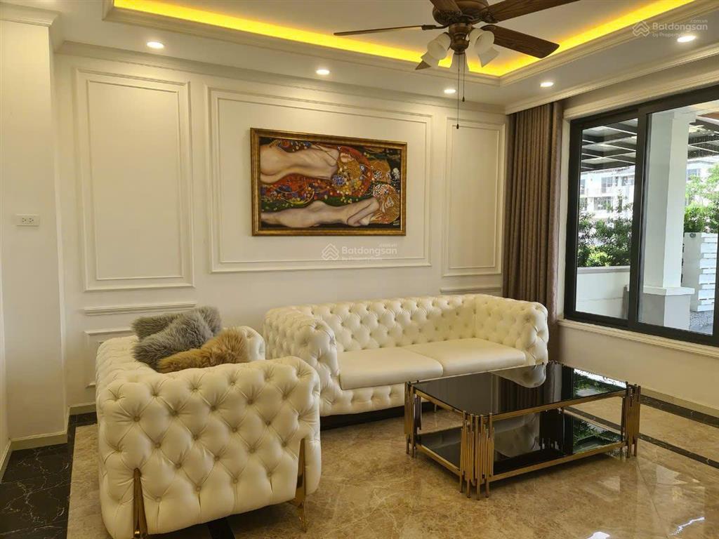 Cho thuê nhà phố q7 kdc him lam 119m2, chỉ 35 triệu.  0909 127 ***