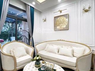 Gấp bán nhà mặt tiền d1 him lam q7, 5x20m, có thang máy nội thất, giáp phú mỹ hưng,  0909 127 ***