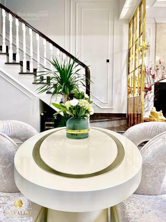 Gấp bán nhà mặt tiền kdc him lam q7, giá 17 tỷ 5x18, 19 tỷ 5x20m, có nội thất, giáp phú mỹ hưng.