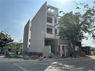 Kẹt tiền bán gấp đất nền q7 riverside, p. phú thuận, quận 7. gia 7.5 tỷ.  0909 127 ***