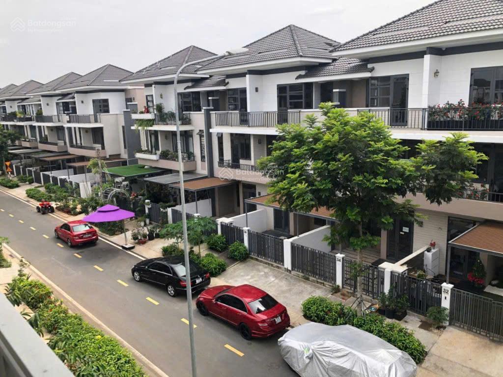 Cần bán gấp nhà phố khu lavila kiến á, 5.5x17.6m, full nội thất, giá 12,4 tỷ,  0909 127 ***