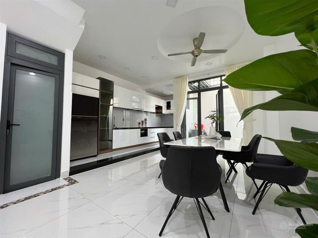 Ngộp bank cần bán gấp căn biệt thự khu compound lavila nhà bè, giá 11,6 tỷ