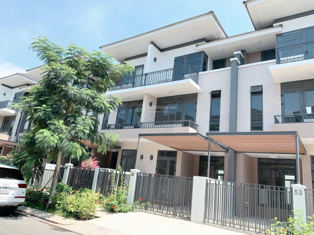 Ngộp bank cần bán gấp căn biệt thự khu compound lavila nhà bè, giá 11,6 tỷ