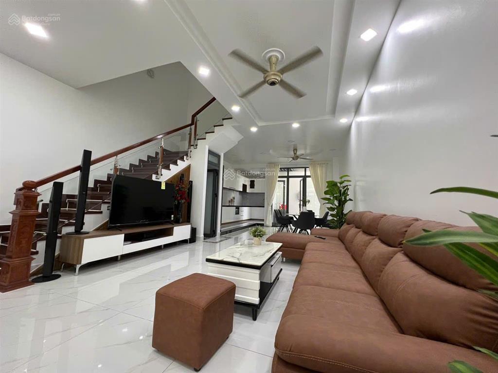 Ngộp bank cần bán gấp căn biệt thự khu compound lavila nhà bè, giá 11,6 tỷ