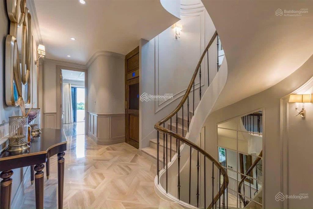 Hàng ngộp chính chủ bán biệt thự kdc nine south, full nội thất 16.8 tỷ, rẻ nhất khu 7x20m (140m2)