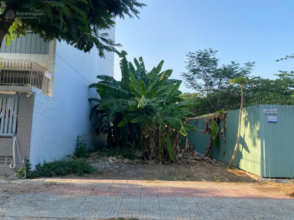 Cần bán gấp đất góc nhà phố mt đường 20m sadeco ven sông q7, dt 5x18m, giá 14 tỷ.  0909 127 ***