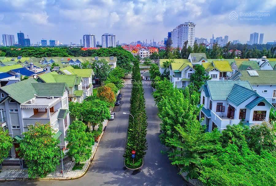 Cần bán gấp đất góc nhà phố mt đường 20m sadeco ven sông q7, dt 5x18m, giá 14 tỷ.  0909 127 ***