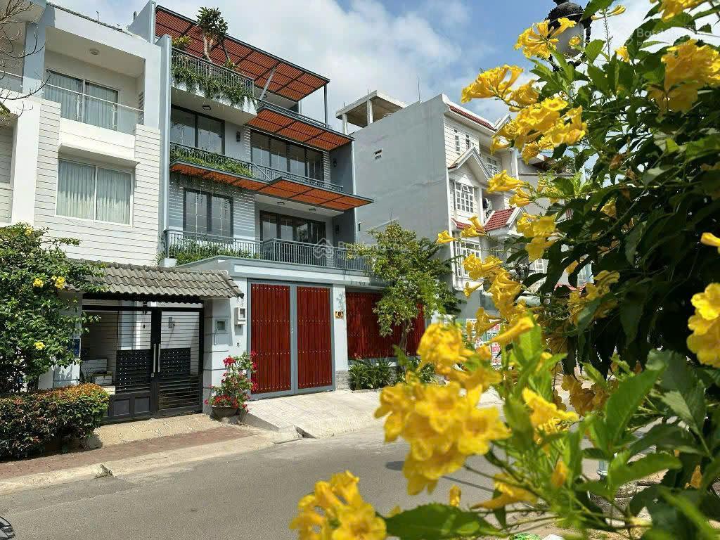 Chuyên bán biệt thự nhà phố giá tốt nhất nam long q.7  12x24m, 8x24m giá 22 tỷ, 5x24m giá 16 tỷ