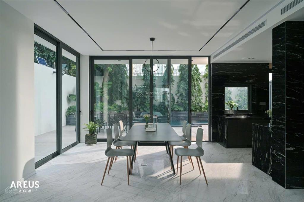 Chính chủ cần bán nhanh biệt thự kdc phú mỹ vạn phát hưng, liền kề pmh, 10,5x21m 220,5m2 giá 31 tỷ