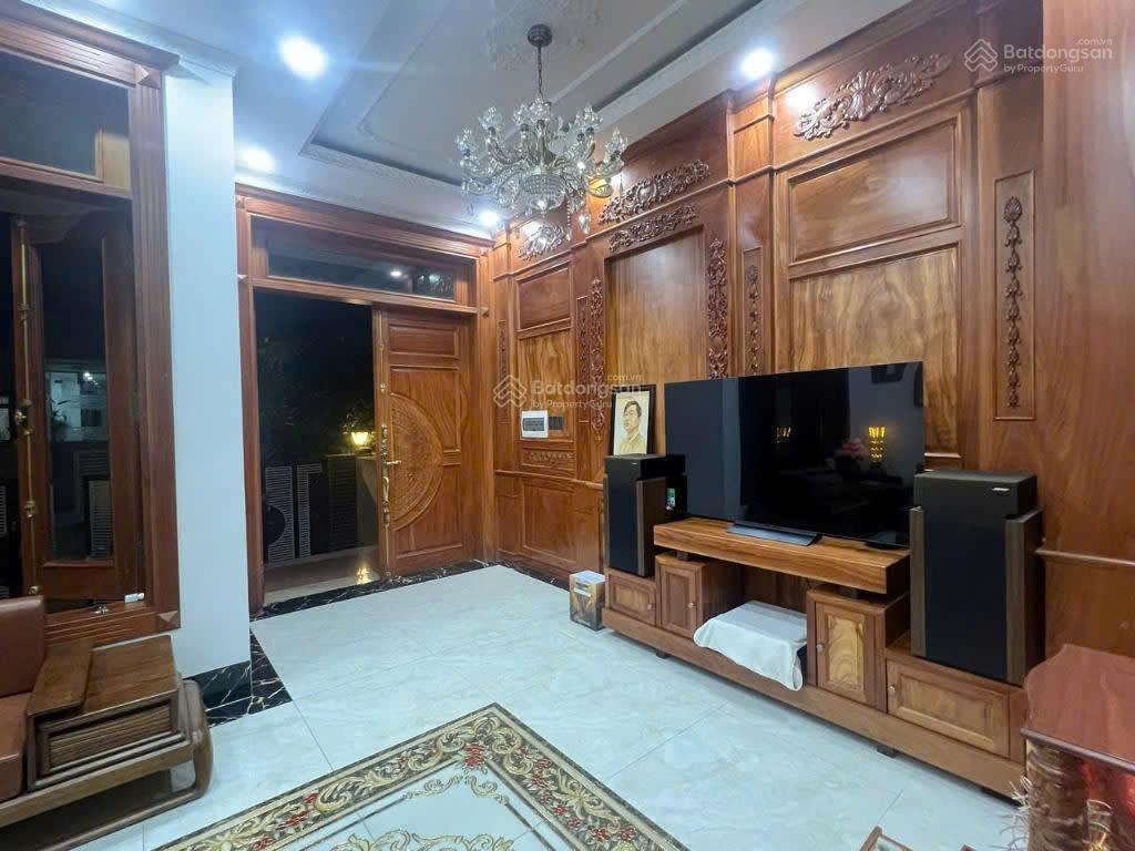 Chính chủ thiện chí bán gấp nhà phố kdc phú mỹ vạn phát hưng, 6x21m (126m2),giá 18 tỷ, 0909 127 ***