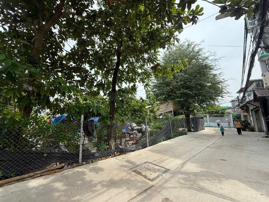 Chính chủ bán gấp đất huỳnh tấn phát, quận 7, giá ngộp 7.4 tỷ, sổ sẵn công chứng.  0909 127 ***