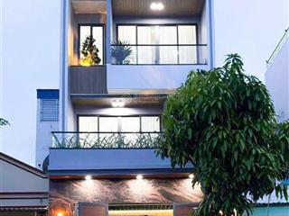 Chủ định cư bán gấp nhà phố tđc phú mỹ q7, mt đường lớn 20m, dt 5x18m, 5x22m, giá 15 tỷ. shr