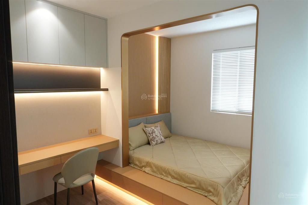 Chủ định cư bán gấp nhà phố tđc phú mỹ q7, mt đường lớn 20m, dt 5x22m, giá 14 tỷ. shr