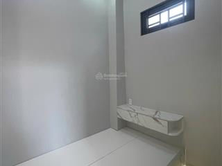 Nhà nguyên căn full nội thất mới xây
