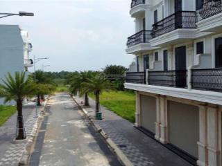 Cần bán gấp 3 nền đất nằm liền kề vinhome quận 9, giá 3tỷ, shr.